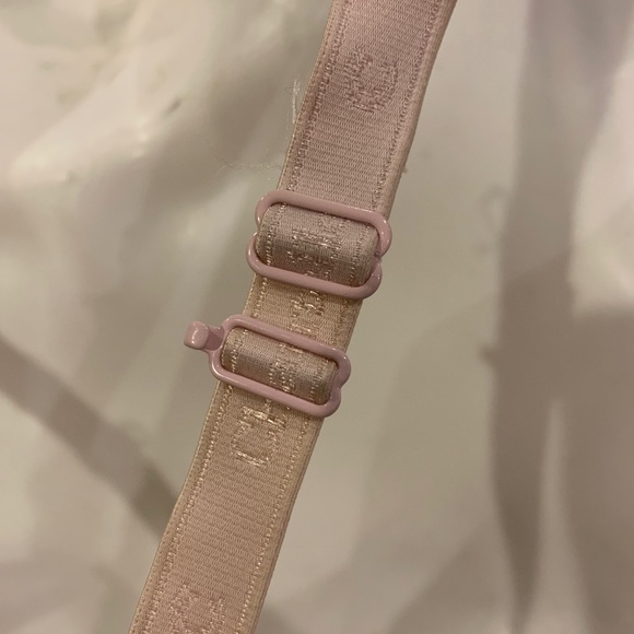 Chantelle c chic racer back bra - Picture 4 of 6